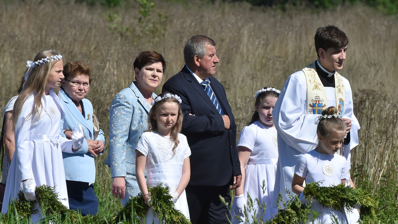 Con trai lớn của thủ tướng Ba Lan được thụ phong linh mục